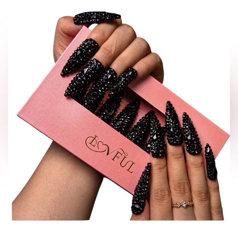Luvful Black 3D Crystal Stiletto Press-On Nails - Glamorous Long Nail Set